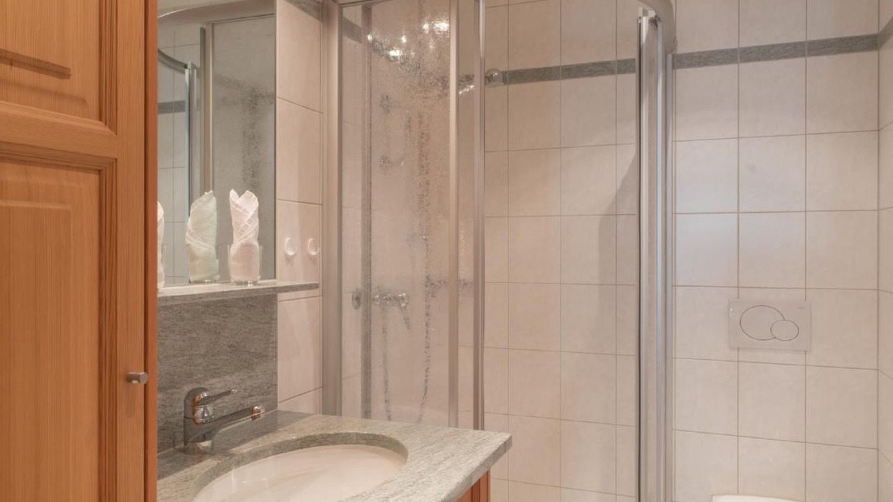 Photo of Bathroom in Maloja