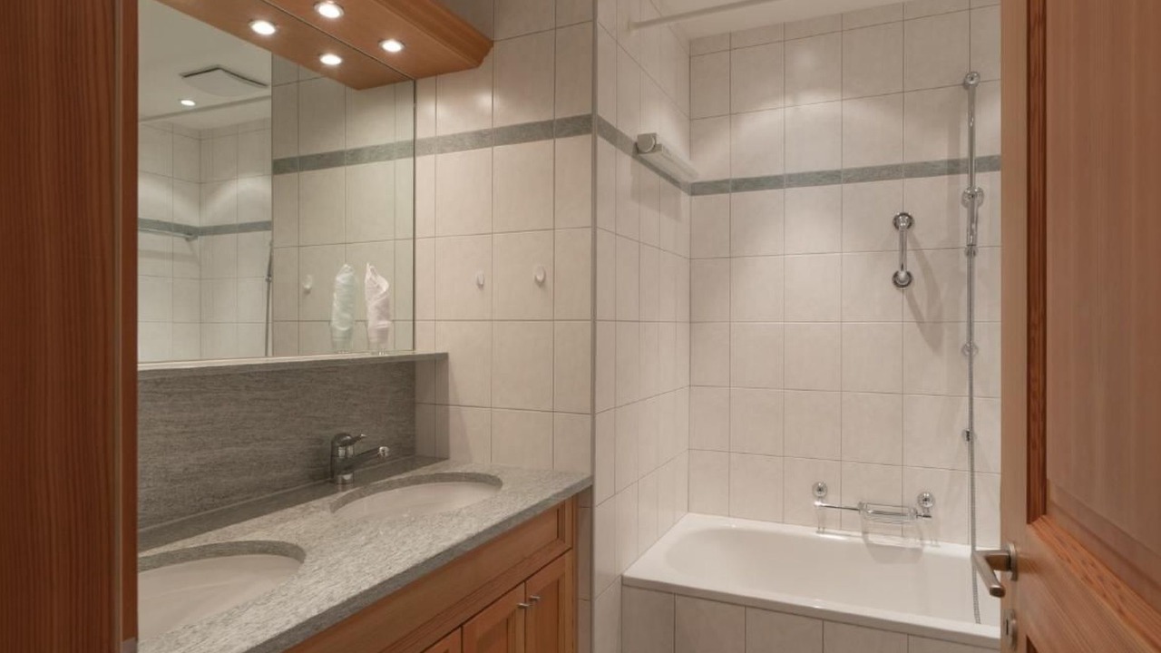 Photo of Bathroom in Maloja