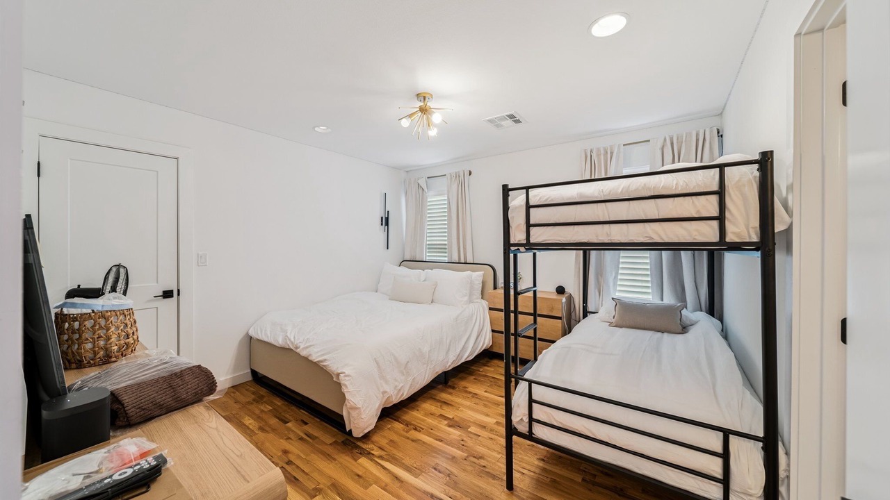 Photo of Bedroom in Bixby