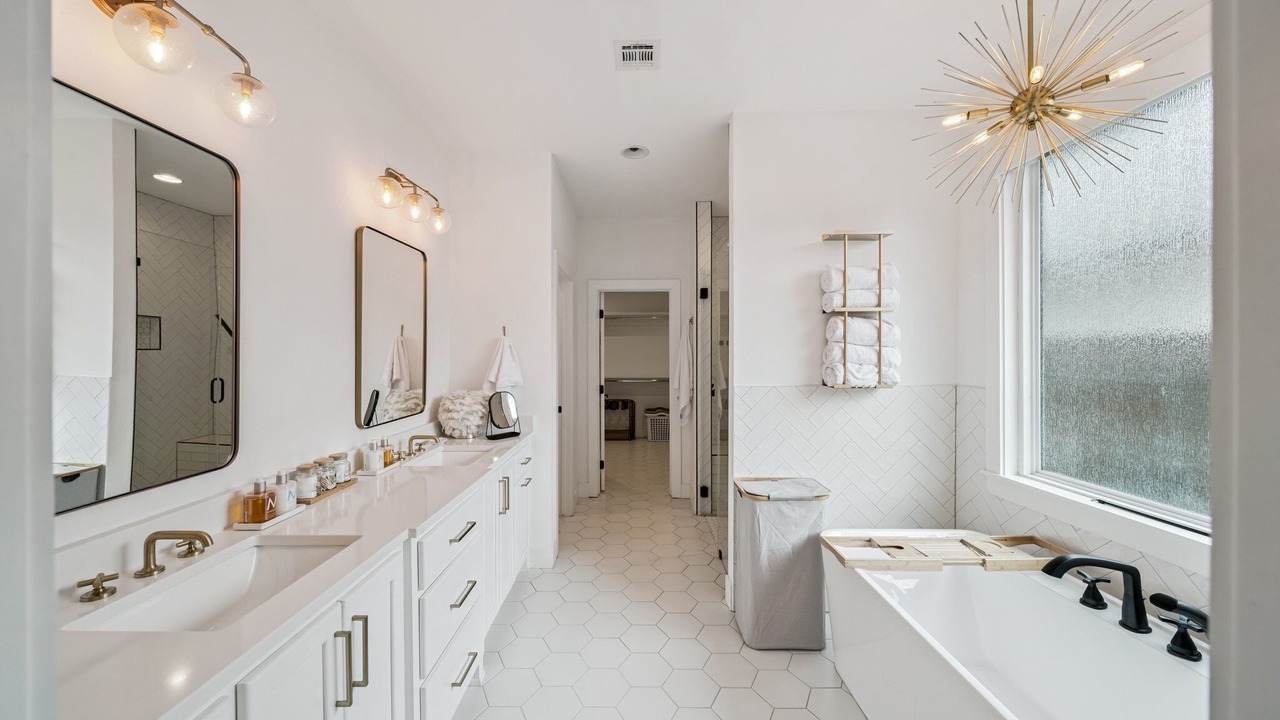 Photo of Bathroom in Bixby