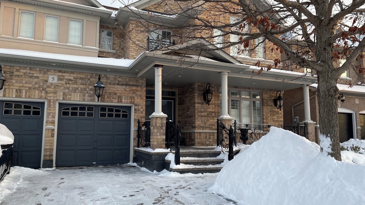 Photo of Outdoor in Brampton