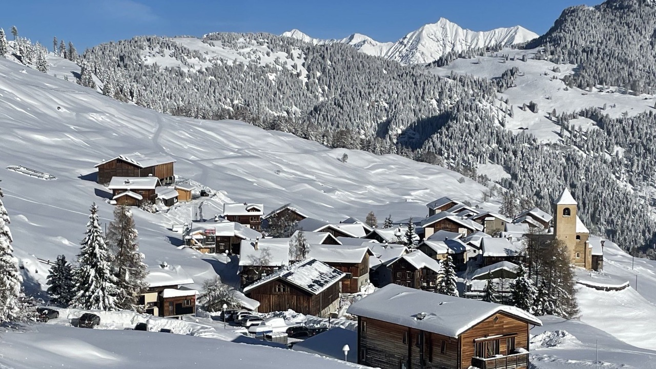 Photo of Others in Lohn