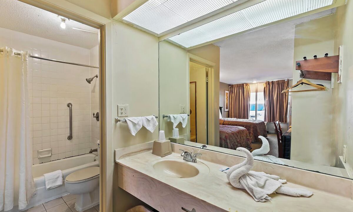 Photo of Bathroom in Hattiesburg