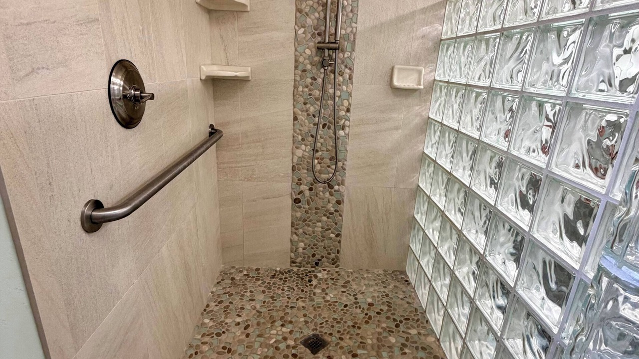 Photo of Bathroom in Walkers Holly Hill