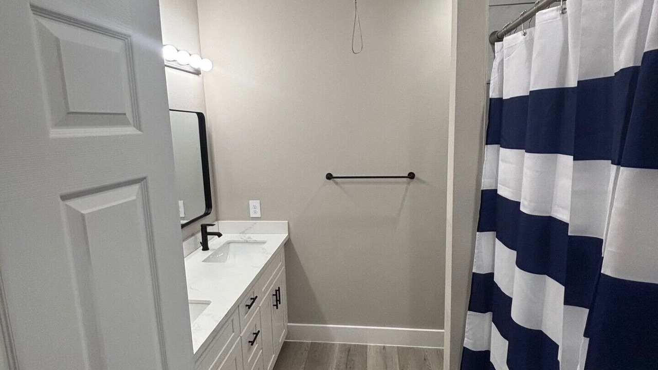 Photo of Bathroom in Humble