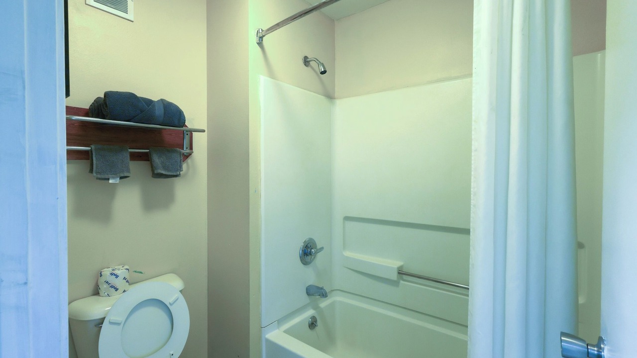 Photo of Bathroom in Brownsville