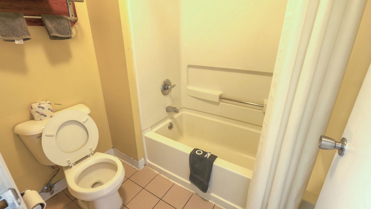 Photo of Bathroom in Brownsville