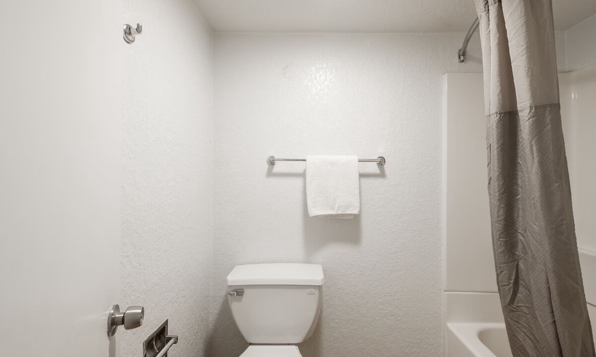 Photo of Bathroom in Energy Corridor