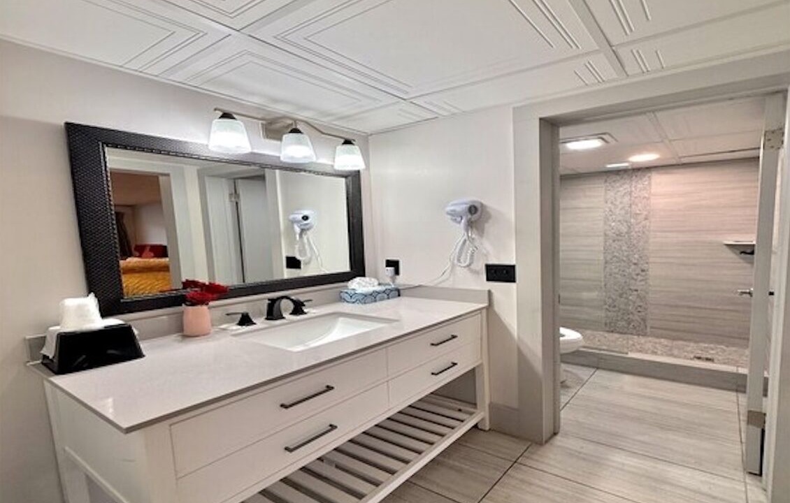 Photo of Bathroom in Orlinda