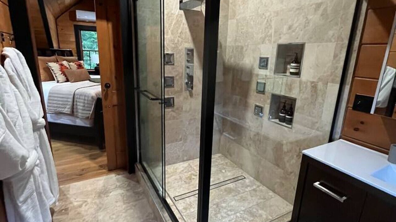 Photo of Bathroom in Altmar