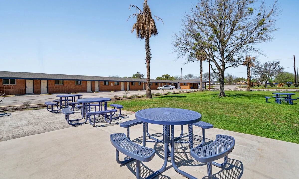 Photo of Outdoor in Luling