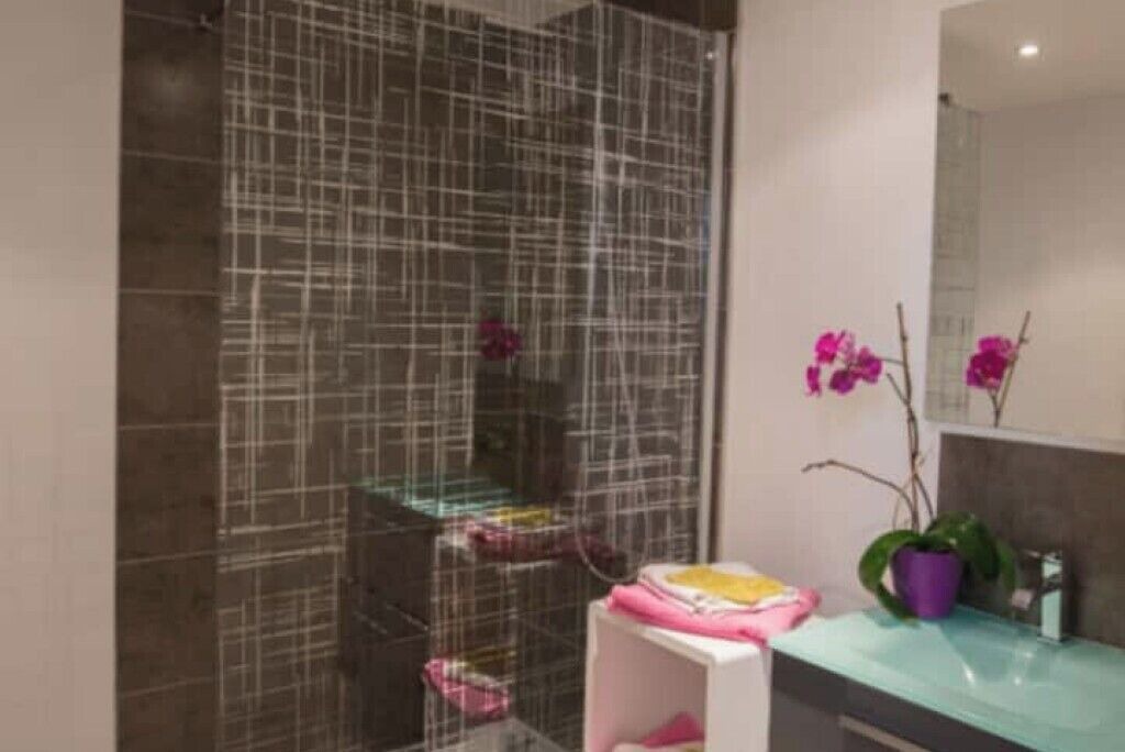 Photo of Bathroom in Pont-Saint-Esprit