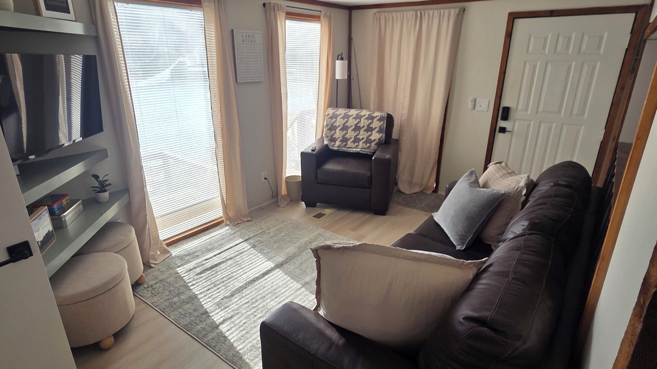 Photo of Livingroom in Sunrise Beach