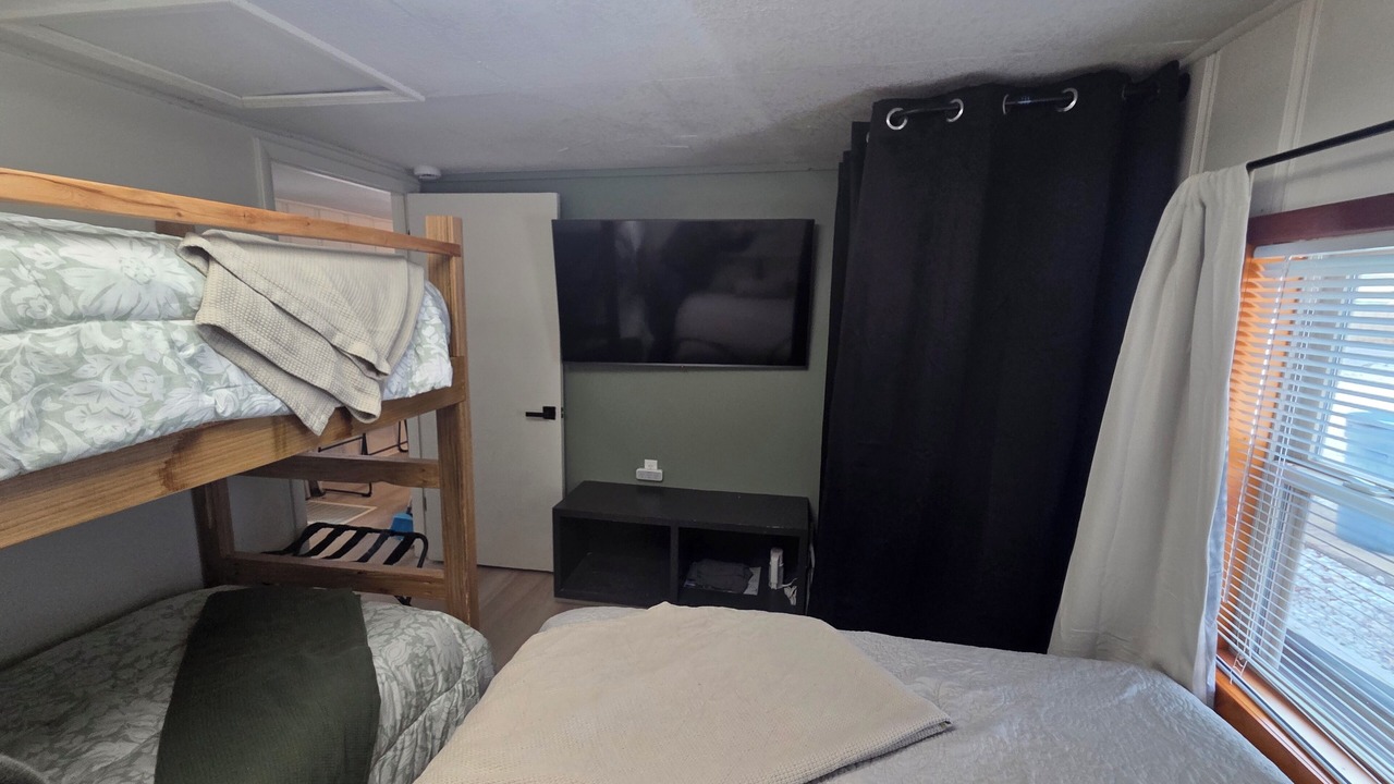 Photo of Bedroom in Sunrise Beach