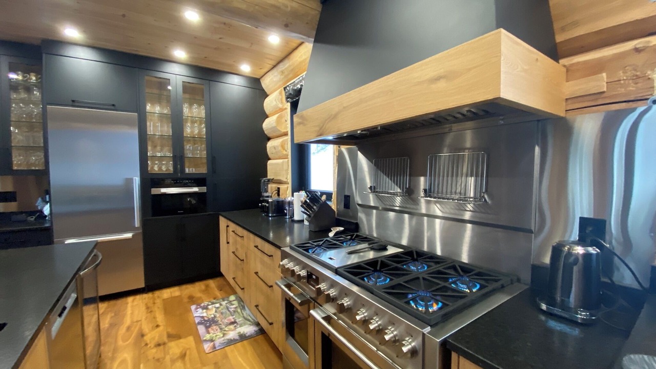Photo of Kitchen in Central Frontenac