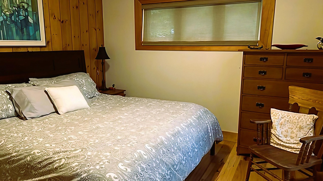 Photo of Bedroom in Utterson