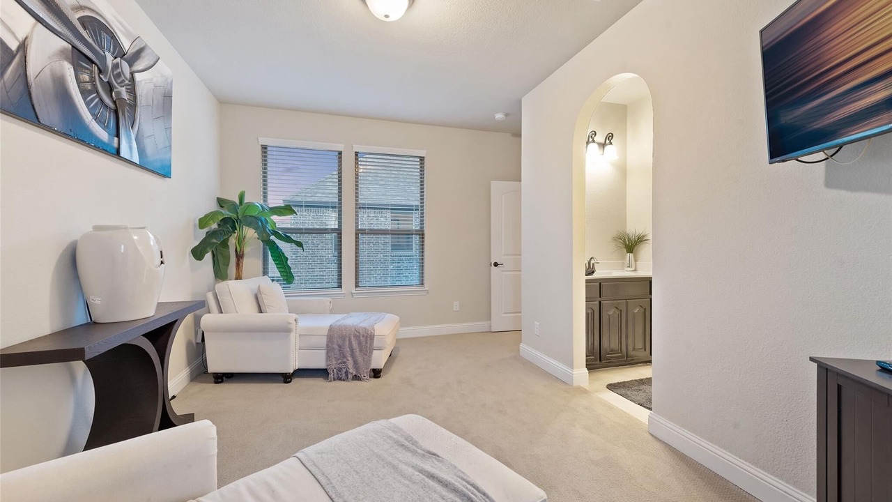 Photo of Livingroom in Johnson County