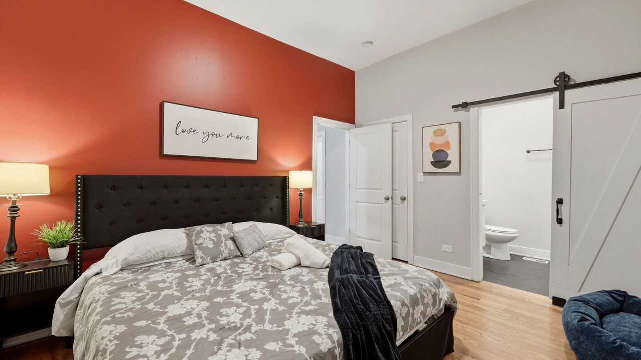 Photo of Bedroom in Heart of Chicago