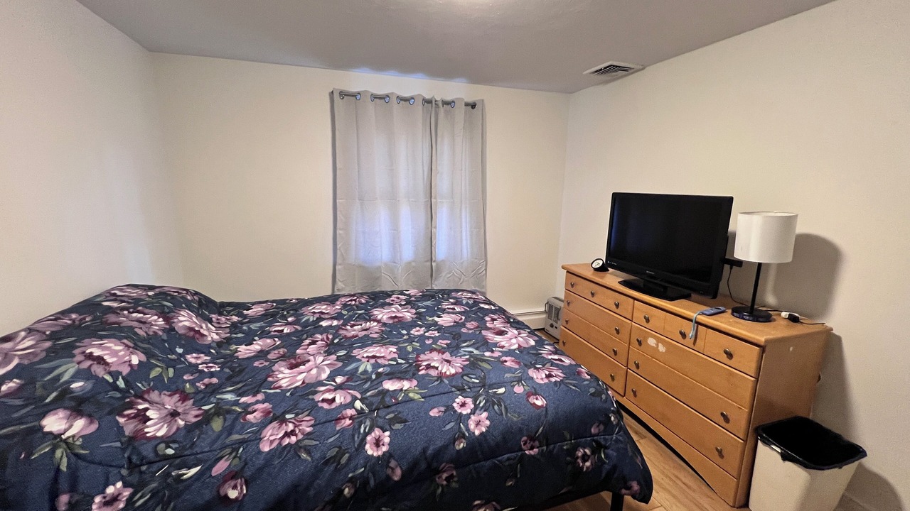 Photo of Bedroom in North Chesterfield