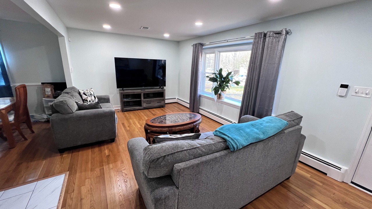 Photo of Livingroom in North Chesterfield