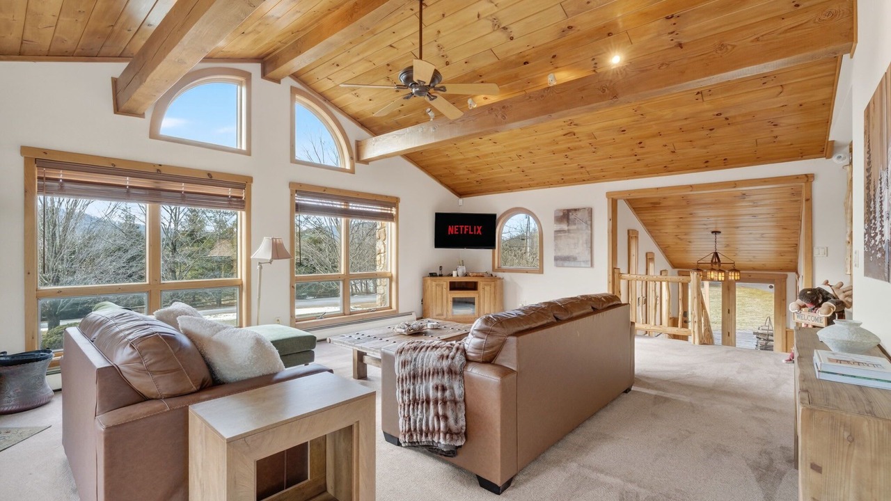 Photo of Livingroom in Maplecrest