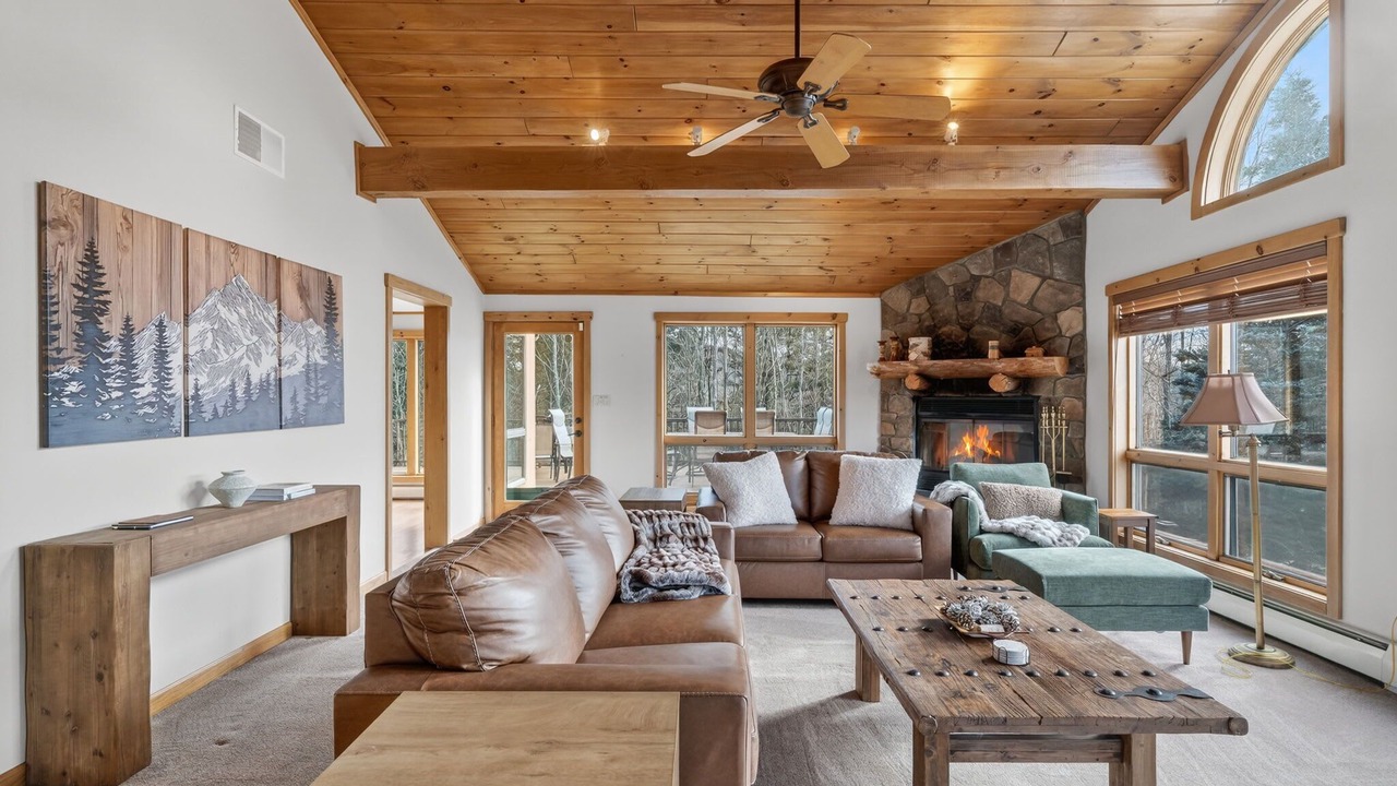 Photo of Livingroom in Maplecrest