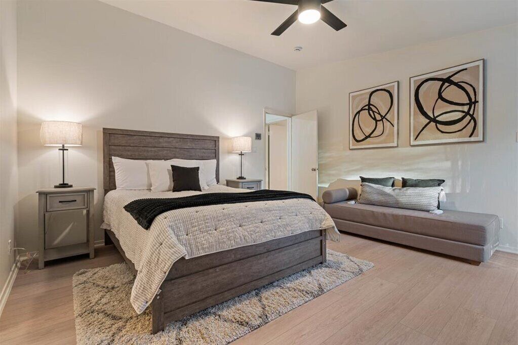 Photo of Bedroom in North Austin Civic Association