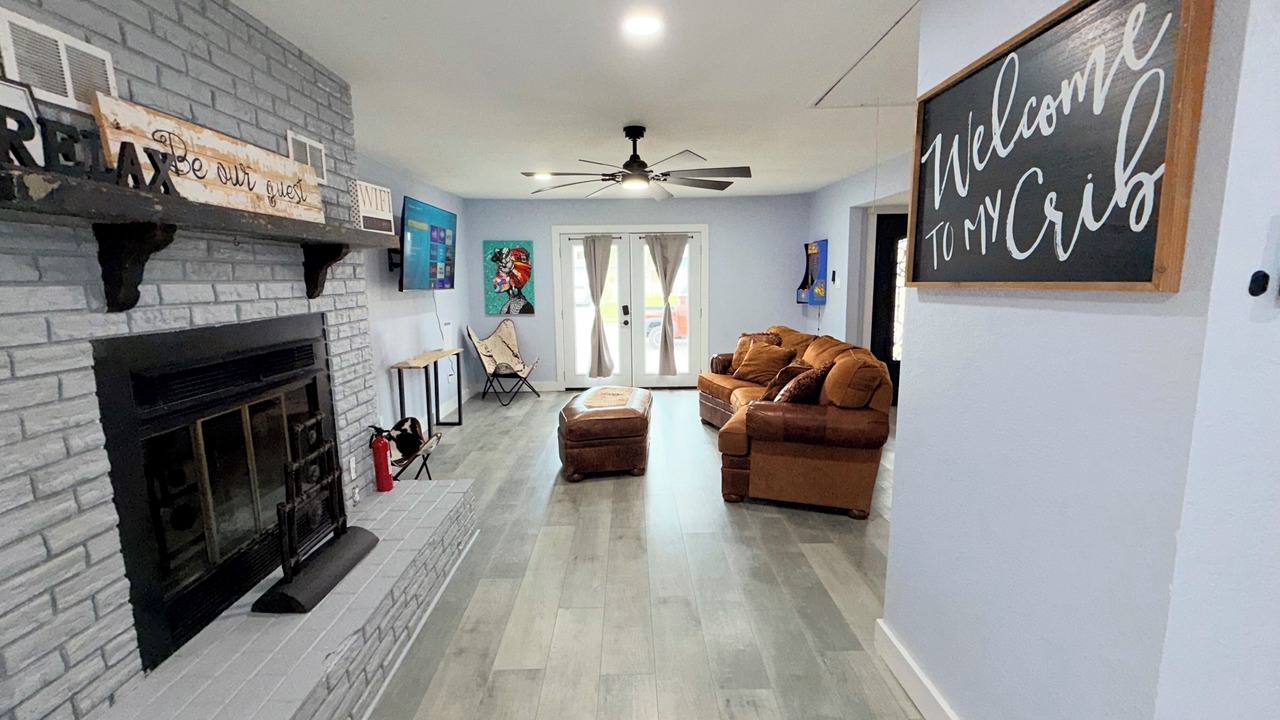 Photo of Livingroom in Grand Prairie