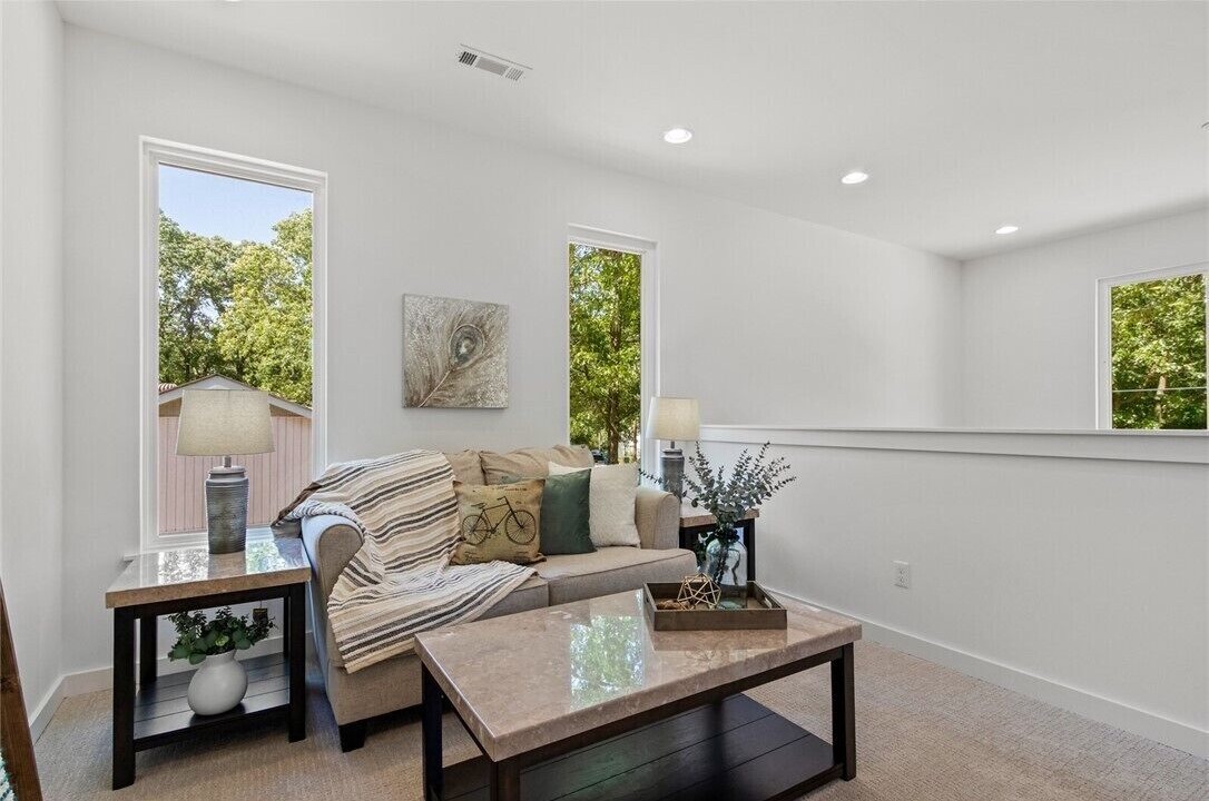 Photo of Livingroom in Bella Vista