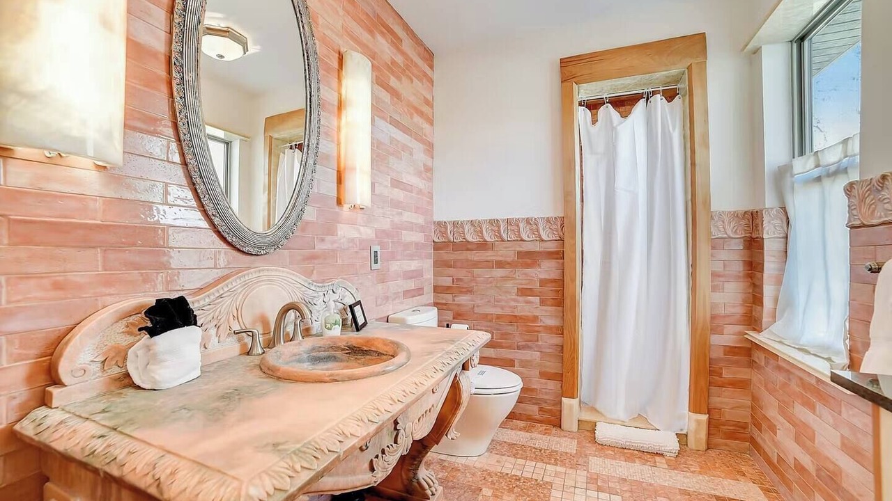 Photo of Bathroom in Blanco