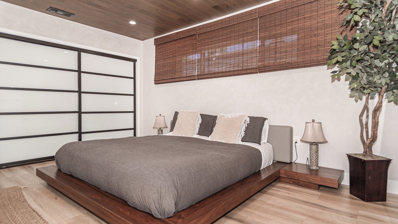 Photo of Bedroom in Burbank