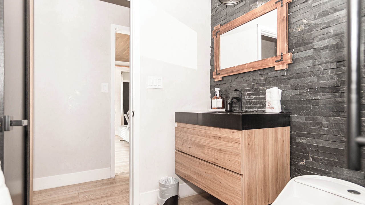 Photo of Bathroom in Burbank