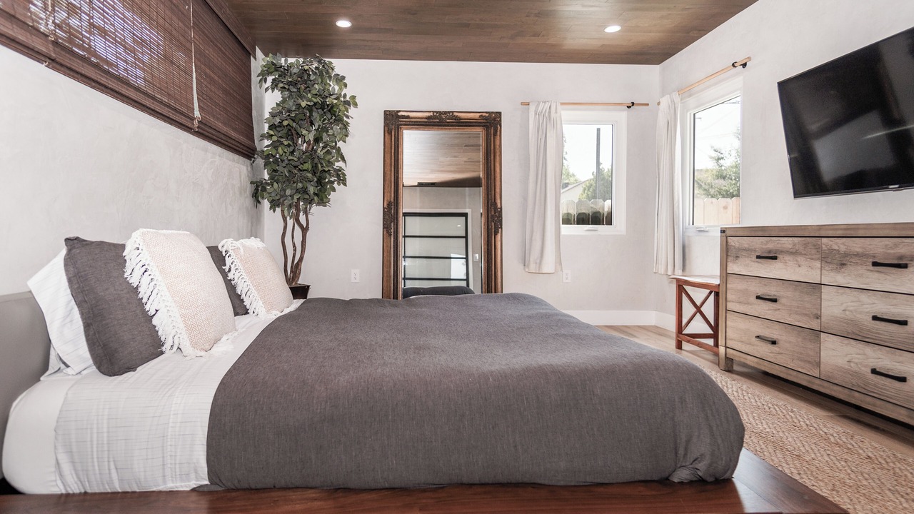 Photo of Bedroom in Burbank