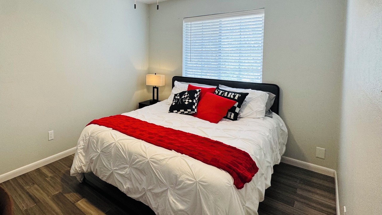 Photo of Bedroom in Montopolis