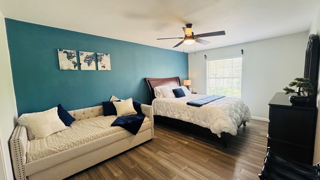 Photo of Bedroom in Montopolis