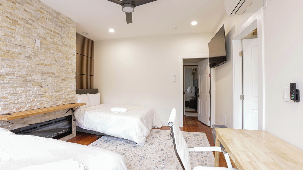 Photo of Bedroom in Dupont Circle