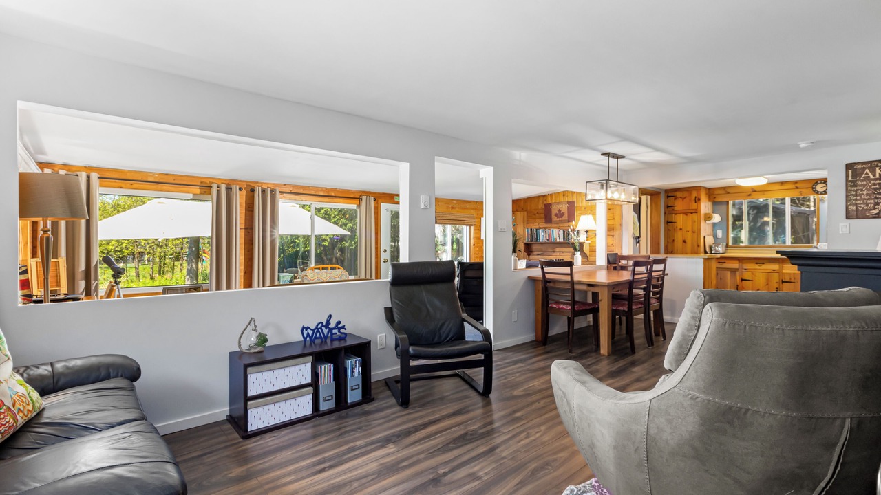 Photo of Livingroom in Northern Bruce Peninsula