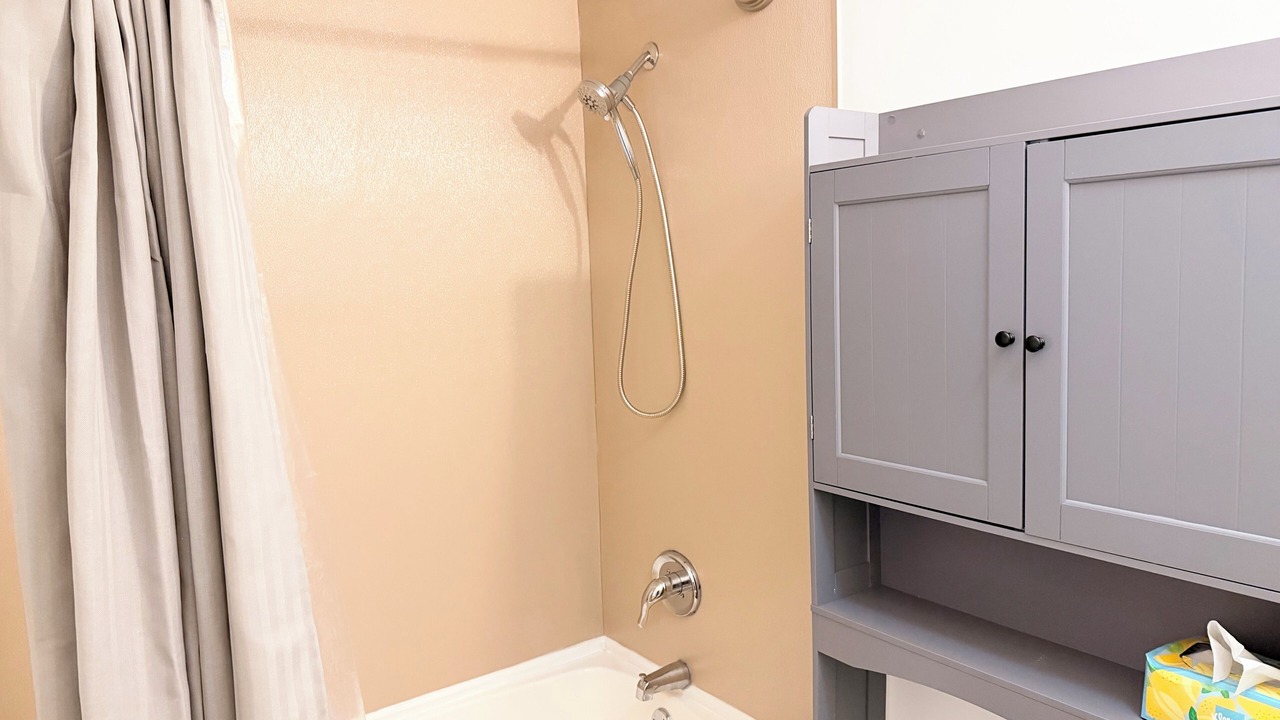 Photo of Bathroom in Oak Park