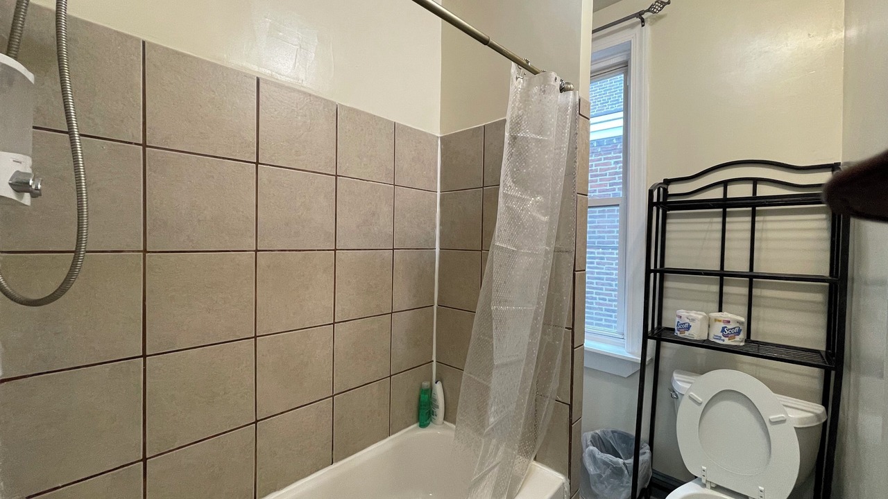 Photo of Bathroom in Brewerytown