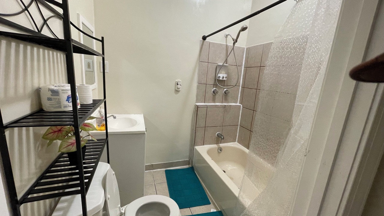 Photo of Bathroom in Brewerytown