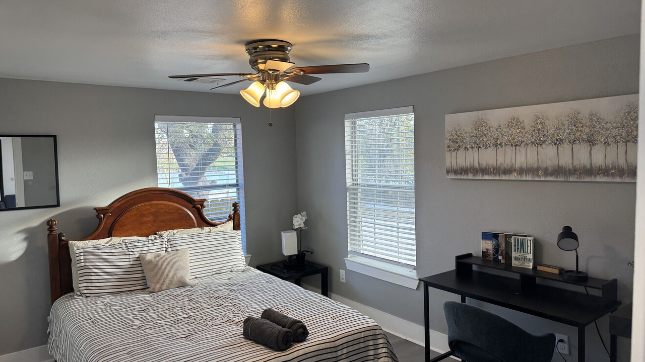 Photo of Bedroom in Greater East End