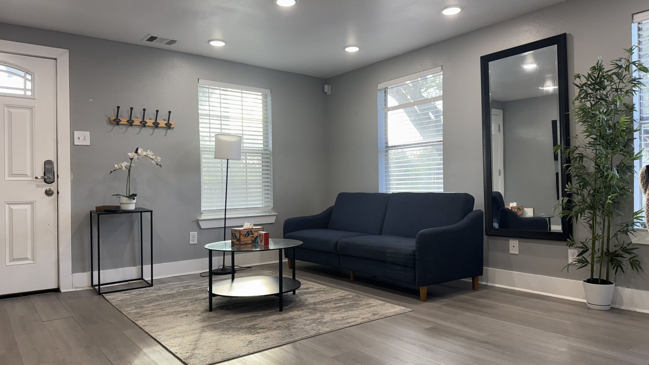 Photo of Livingroom in Greater East End