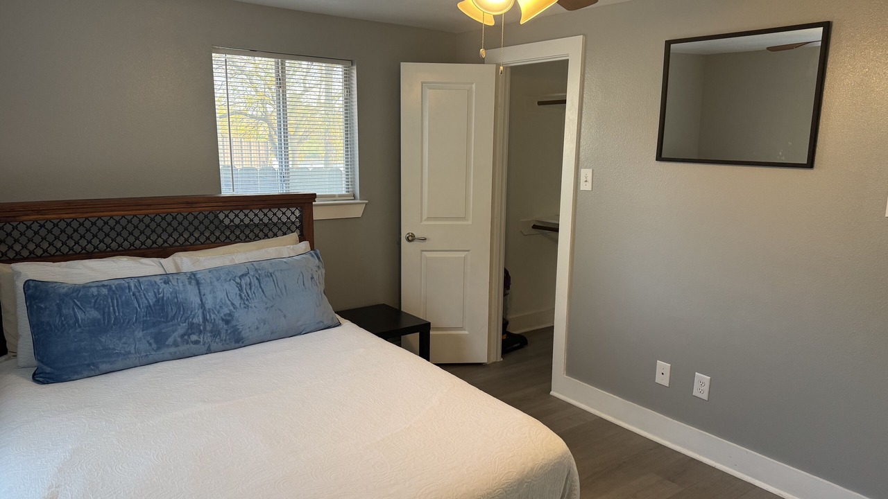 Photo of Bedroom in Greater East End