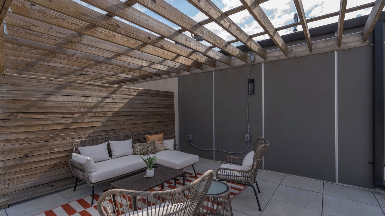 Photo of Patio Balcony in Downtown Des Moines