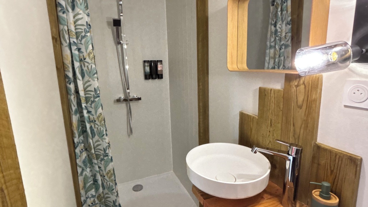 Photo of Bathroom in Saint-Simeon