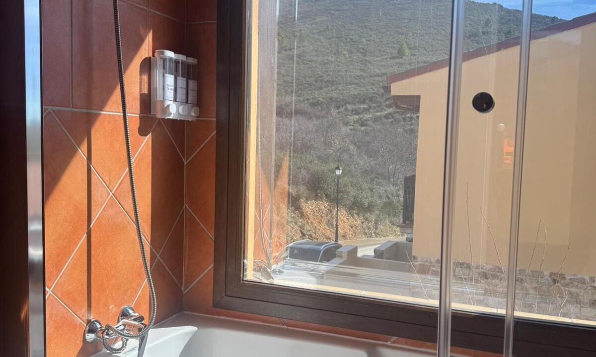 Photo of Bathroom in Berzosa del Lozoya
