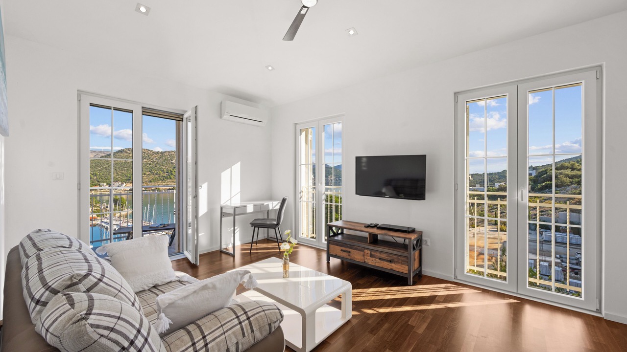 Photo of Livingroom in Marina