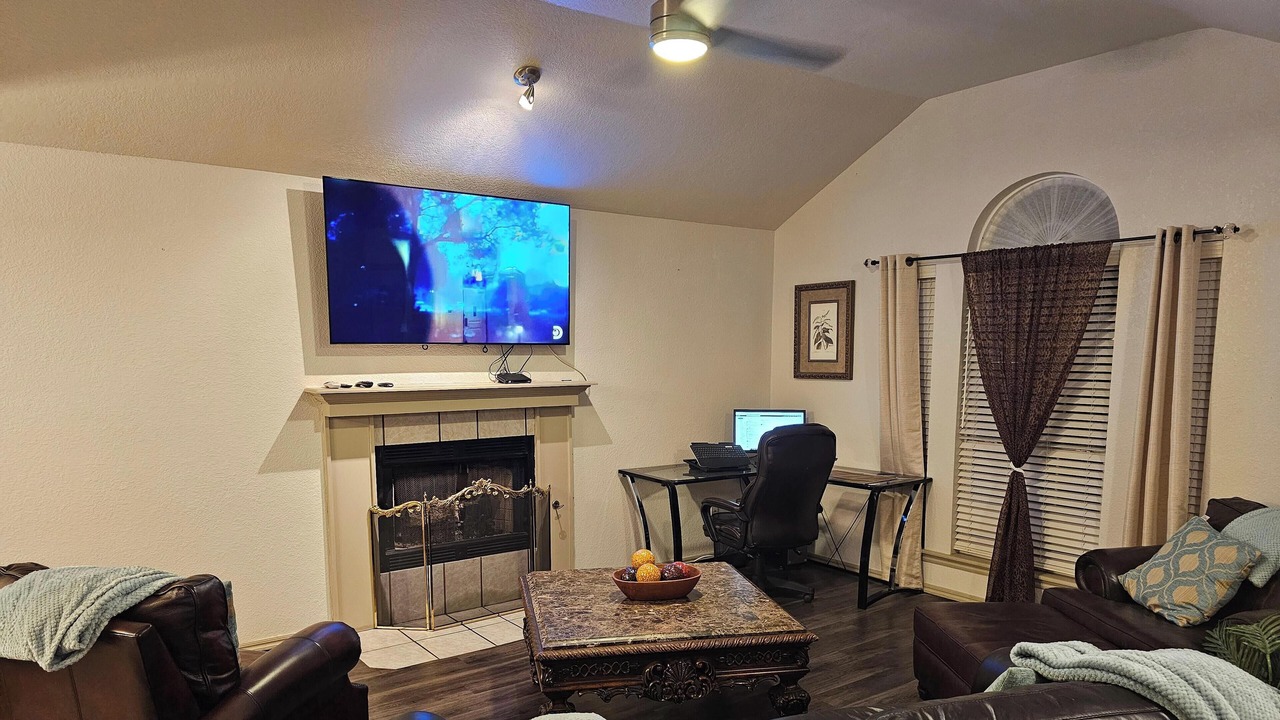 Photo of Livingroom in Moore