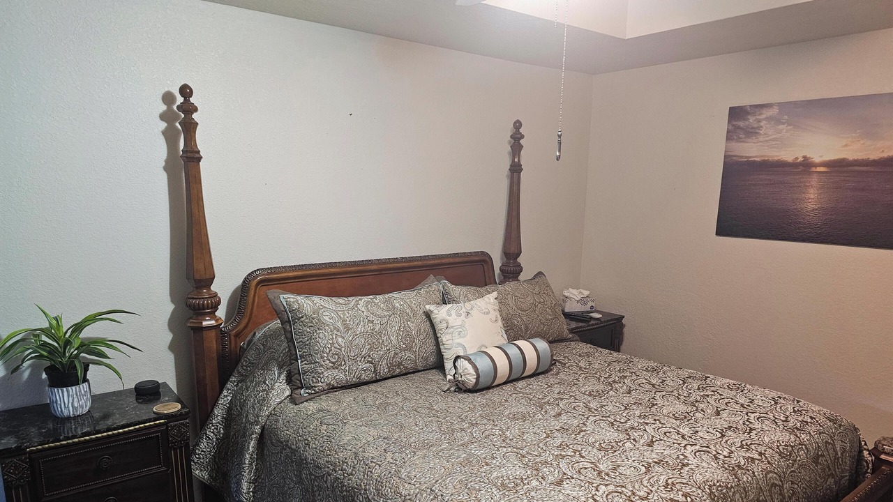 Photo of Bedroom in Moore