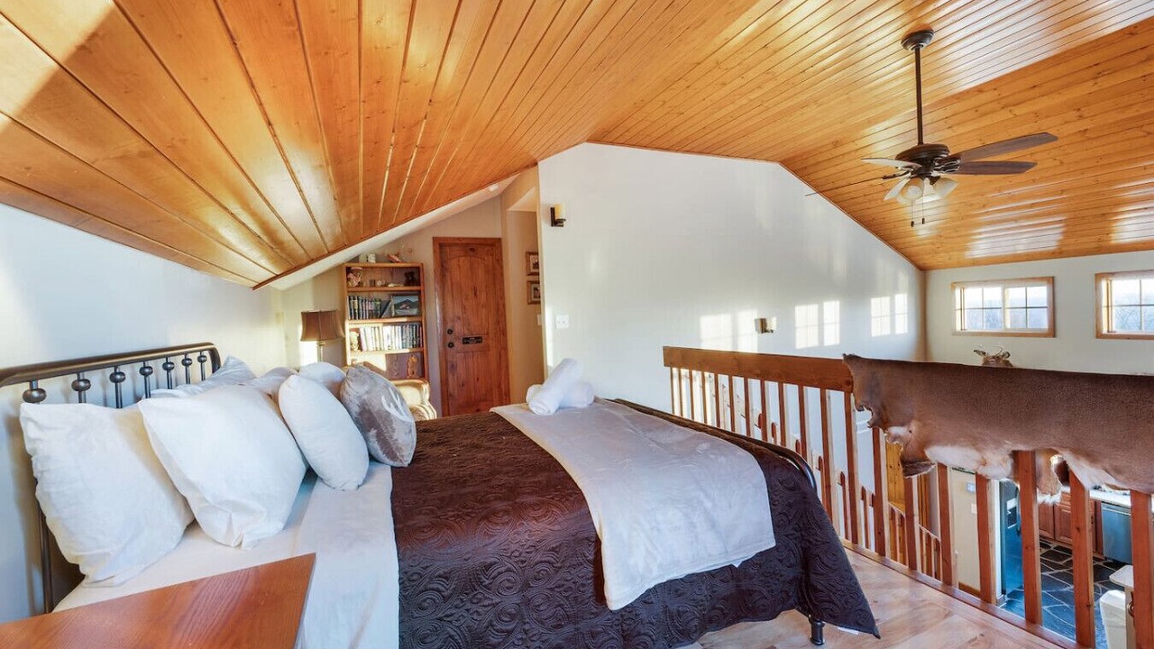 Photo of Bedroom in Monroe